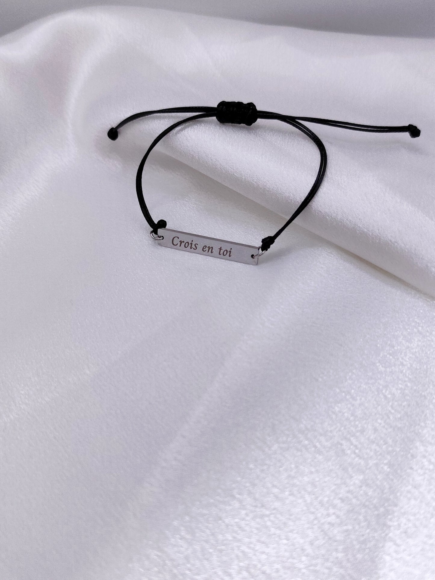 Bracelet en cordon gravé