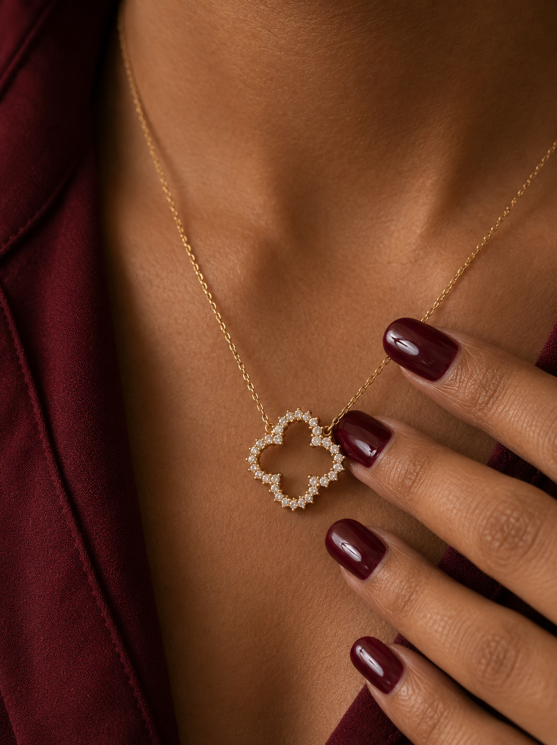 Collier Naora