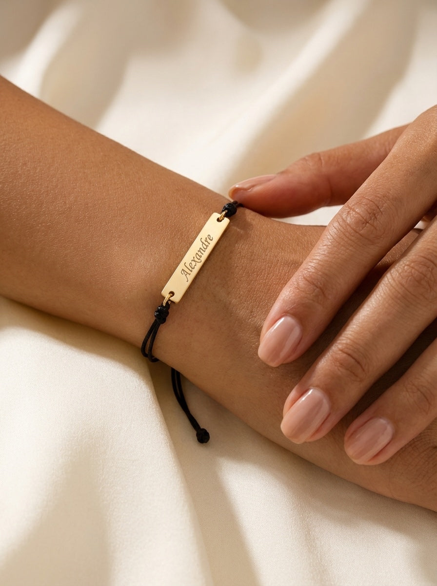 Bracelet en cordon gravé