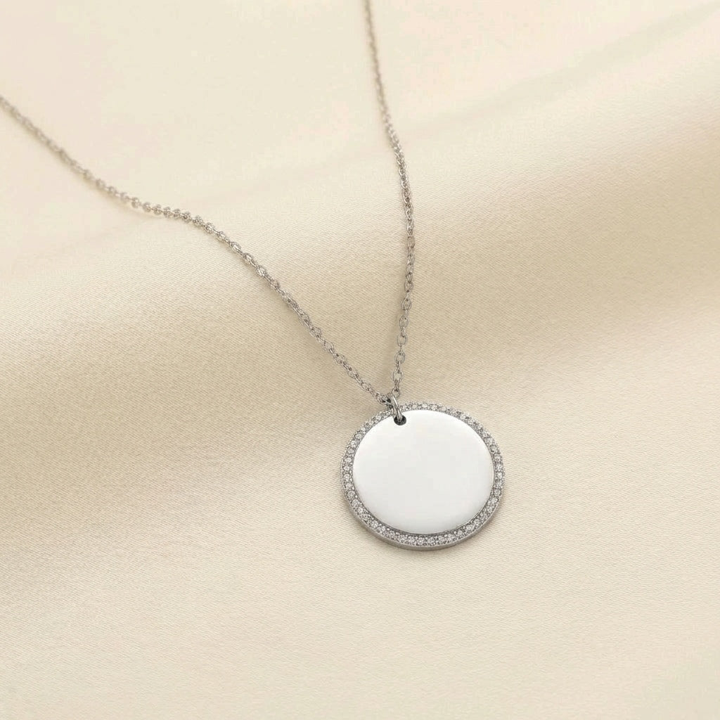 Collier rond étincelle gravé