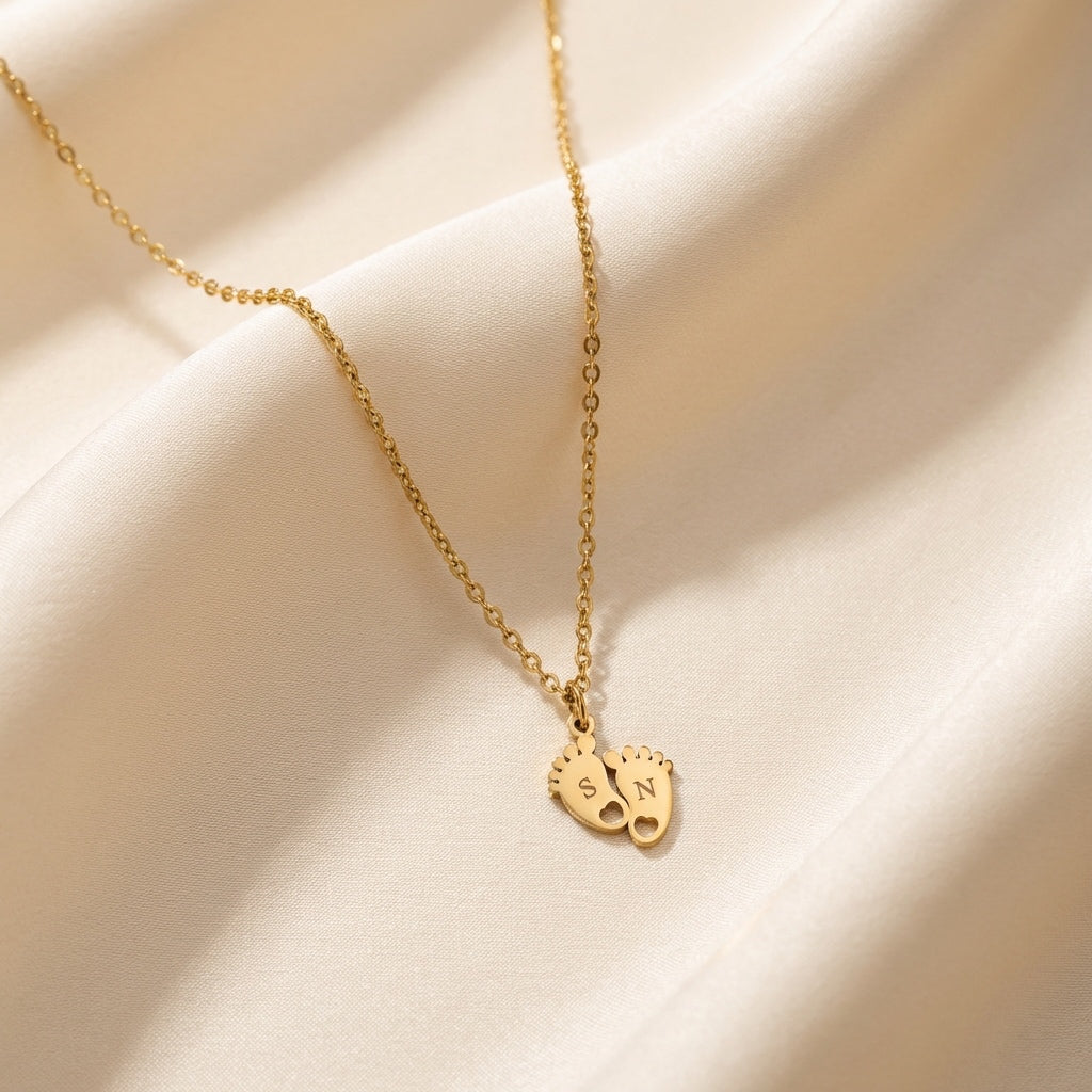 Collier petits pas gravé