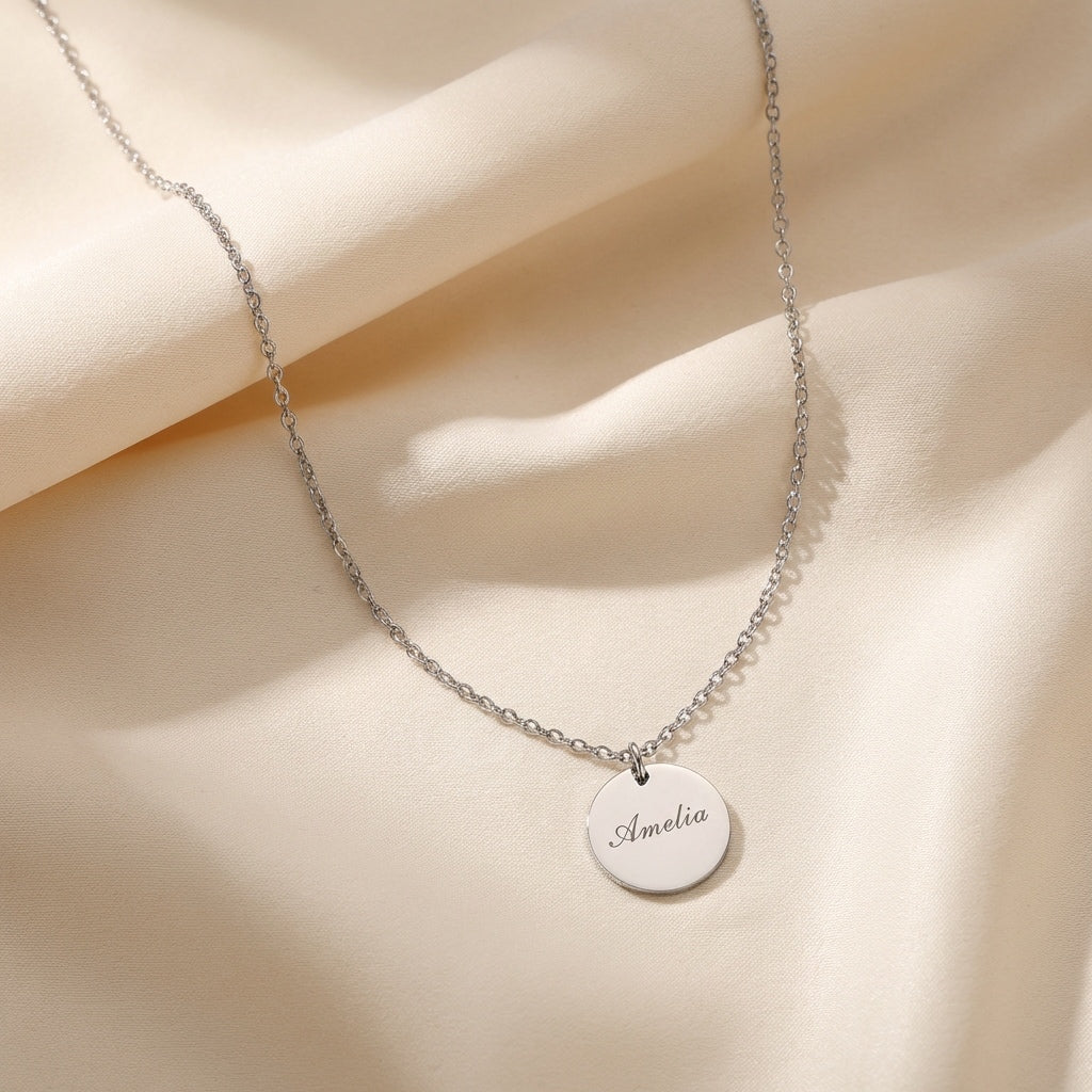 Collier médaille ronde gravé