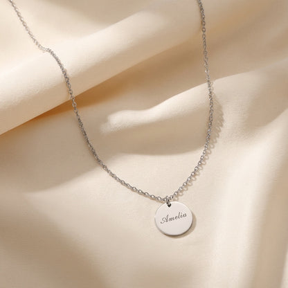 Collier médaille ronde gravé