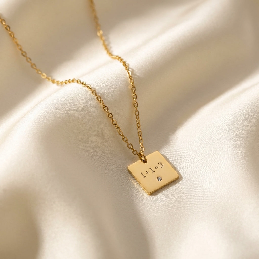 Collier signature gravé